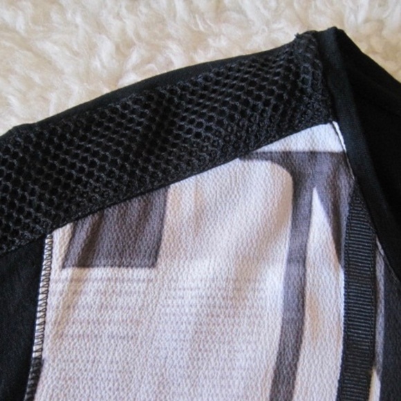 LeComte Printed Top - Picture 4 of 9